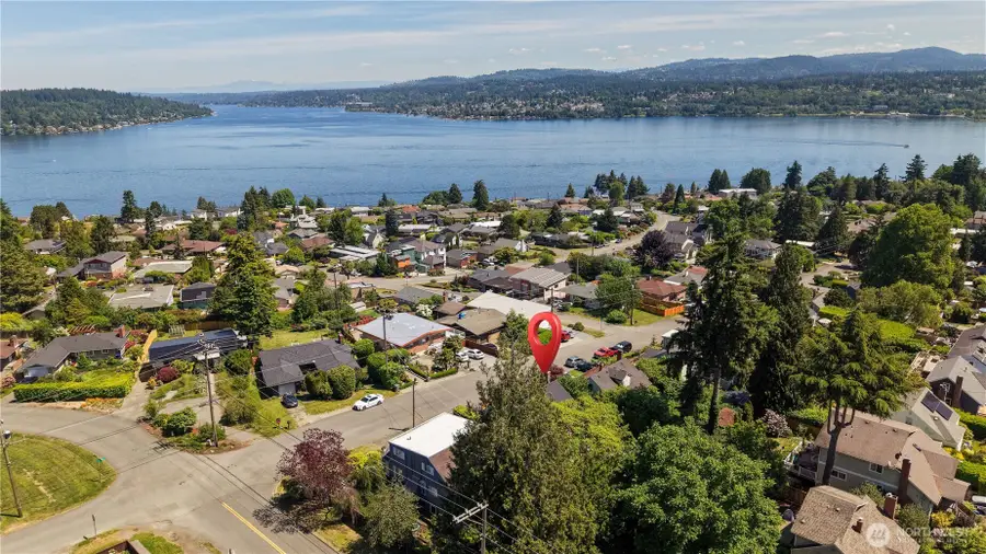7811 S 112th Street, Seattle, WA 98178 - #3