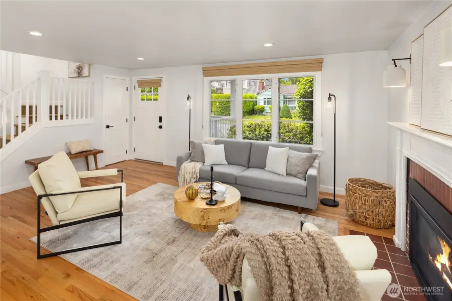 3711 NE 42nd St, Seattle, WA 98105 - #3