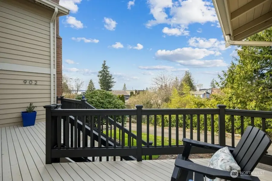 902 7th Avenue S, Edmonds, WA 98020 - #2