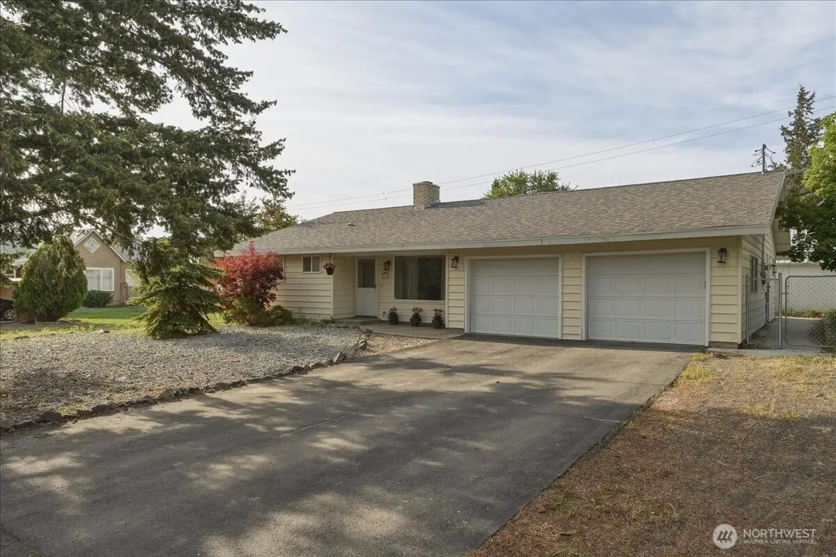 309 W Walnut Street, Waterville, WA 98858 - #1