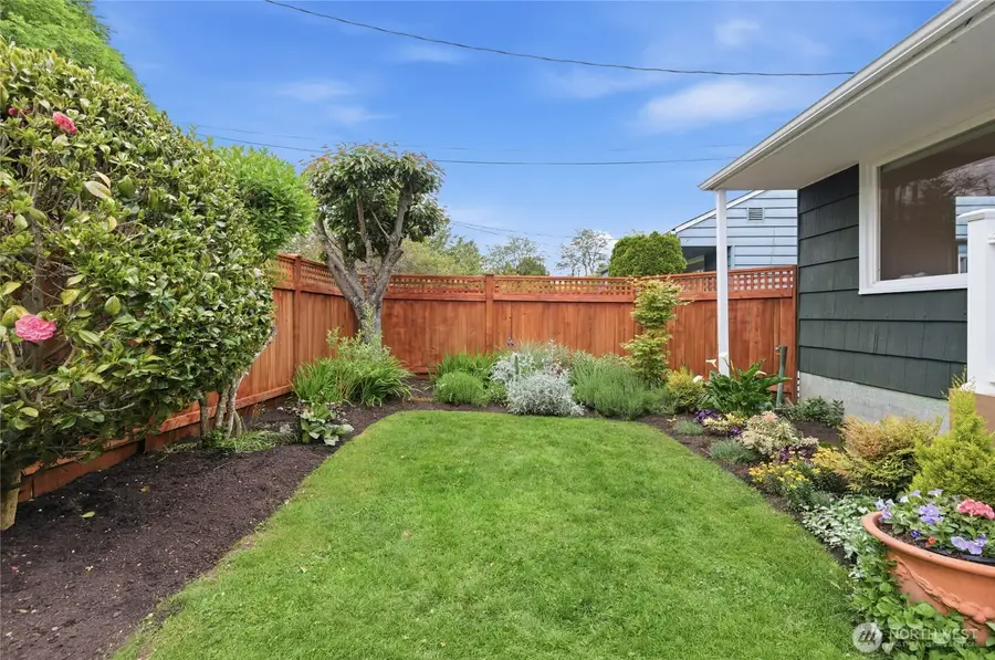 3444 34th Avenue W, Seattle, WA 98199 - #2