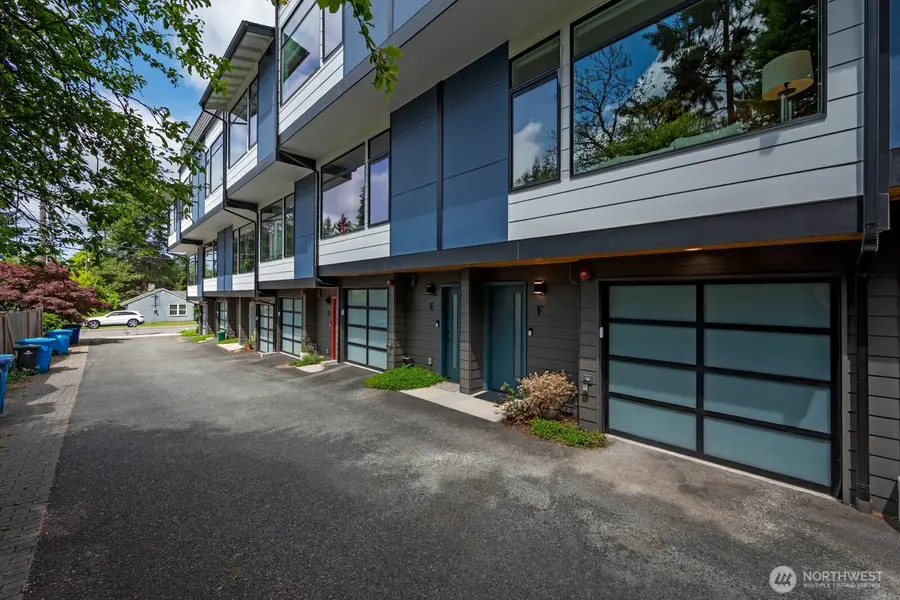18028 10th Avenue Ne #F, Shoreline, WA 98155 - #2