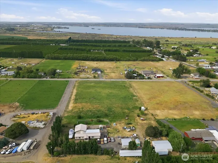 70301 S 2410 Prse, Kennewick, WA 99337 - #3
