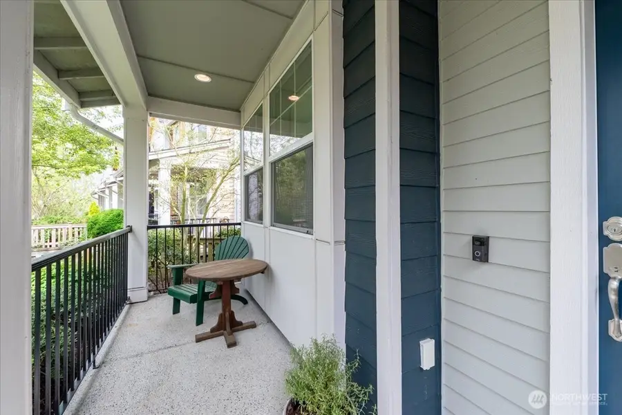 6910 31st Avenue Sw, Seattle, WA 98126 - #2