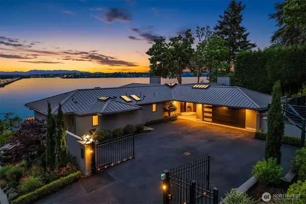3223 Evergreen Point Road, Medina, WA 98039