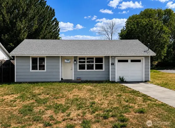 1014 3rd Avenue, Oroville, WA 98844