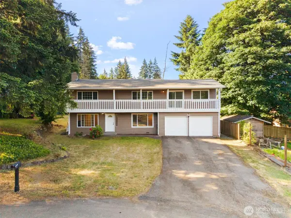 7910 NE Double Hitch Court, Bremerton, WA 98311