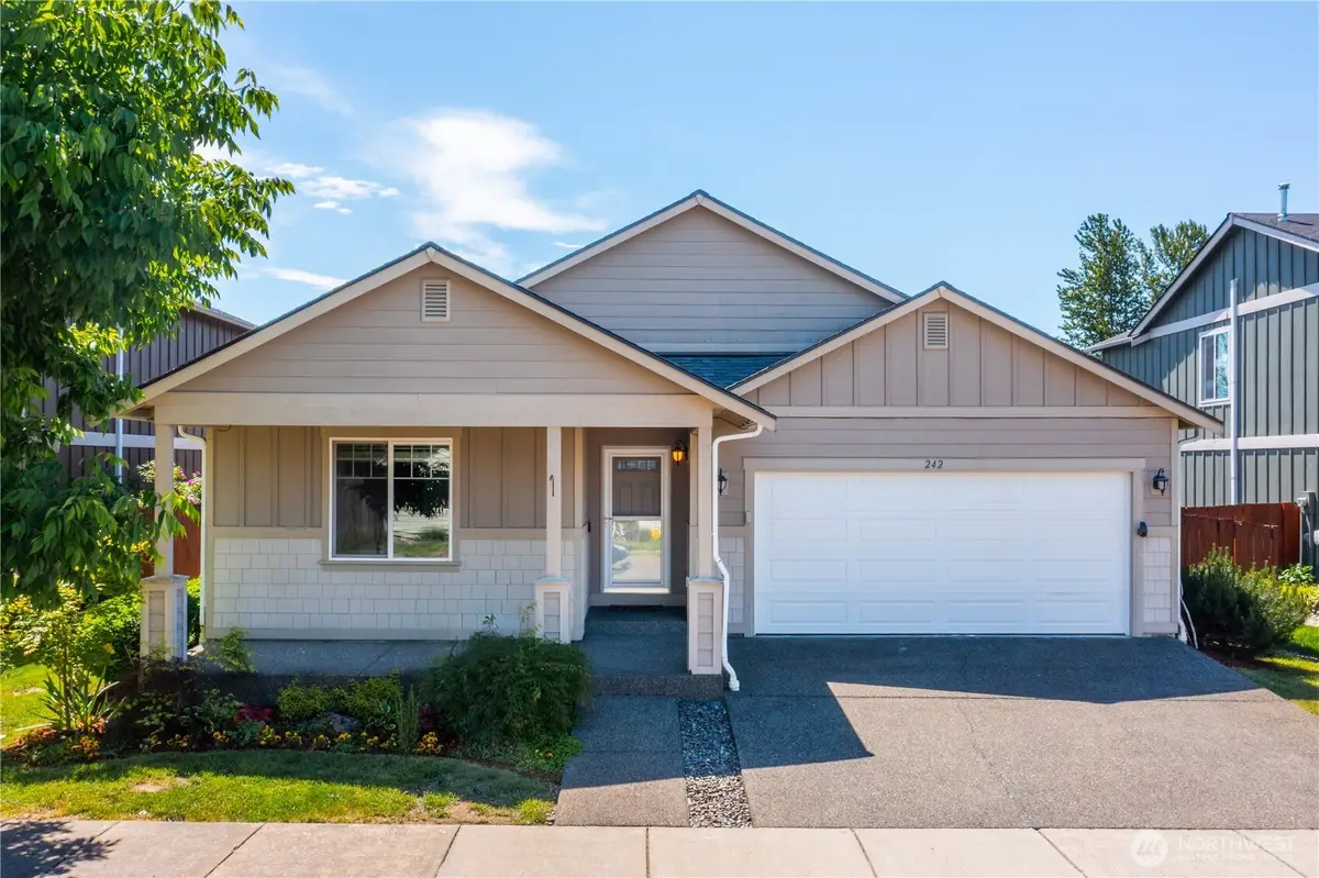 242 Riggs Drive E, Enumclaw, WA 98022 - #1
