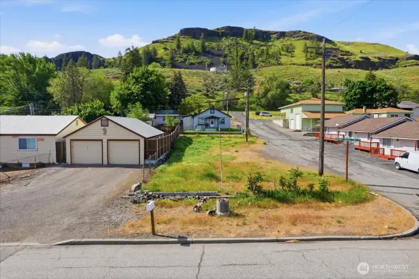 300 E Grand Coulee Avenue, Grand Coulee, WA 99133