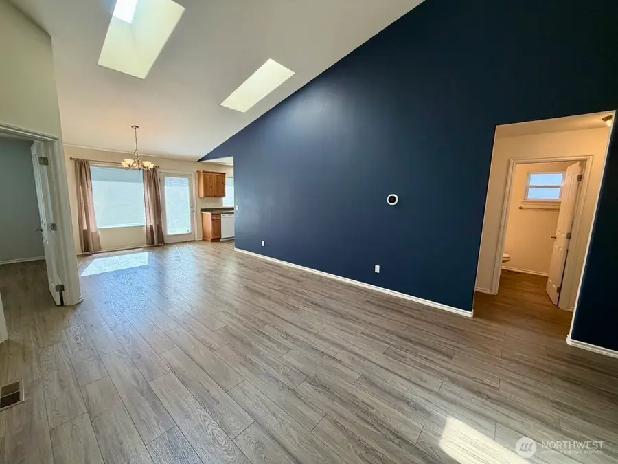 913 S 90th Avenue #2, Yakima, WA 98908 - #2