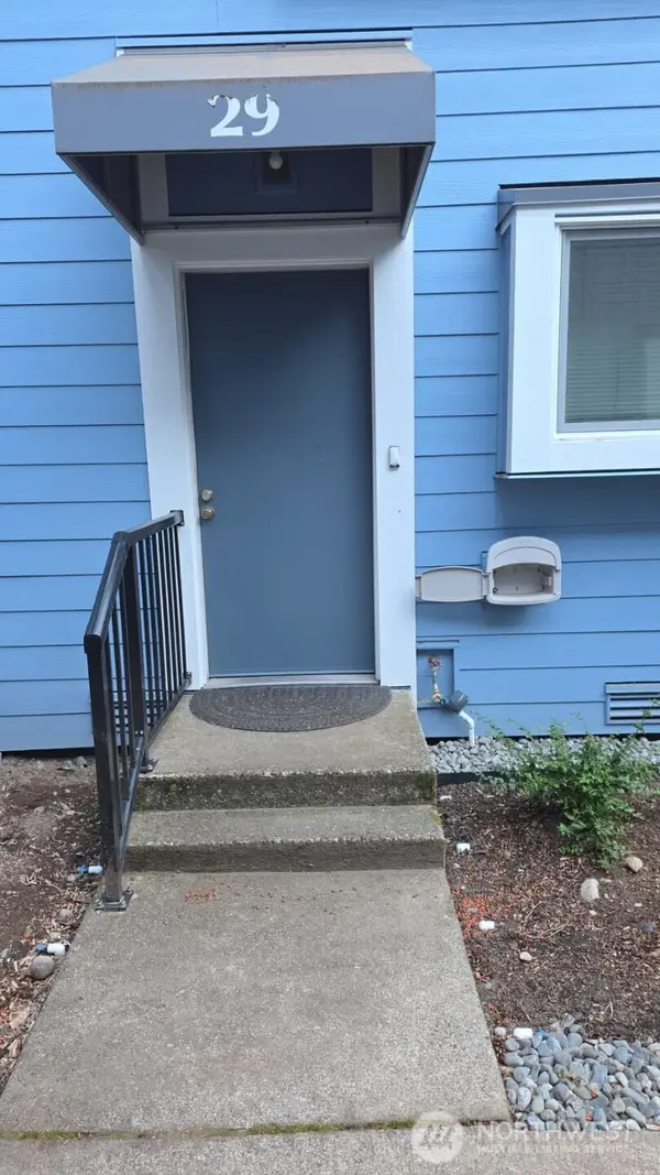 29 146th Avenue Se #C3, Bellevue, WA 98007