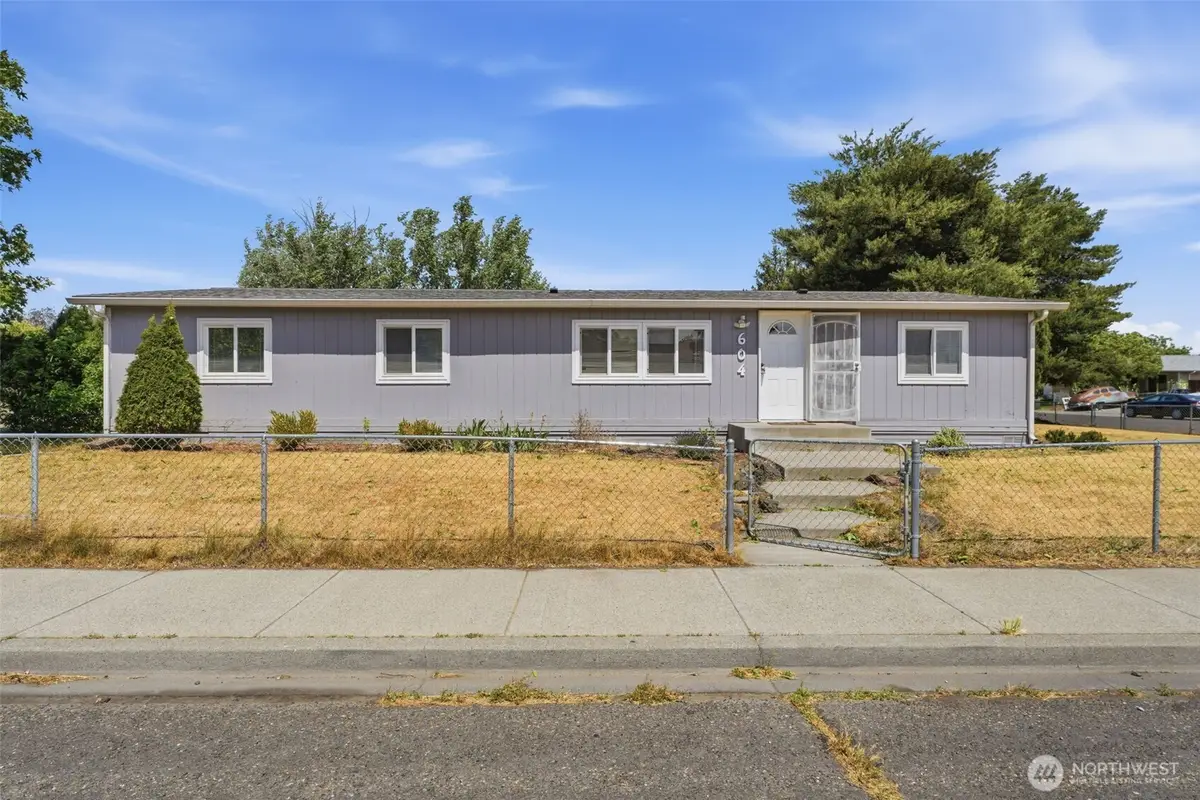 604 N Elm Street, Pasco, WA 99301 - #1