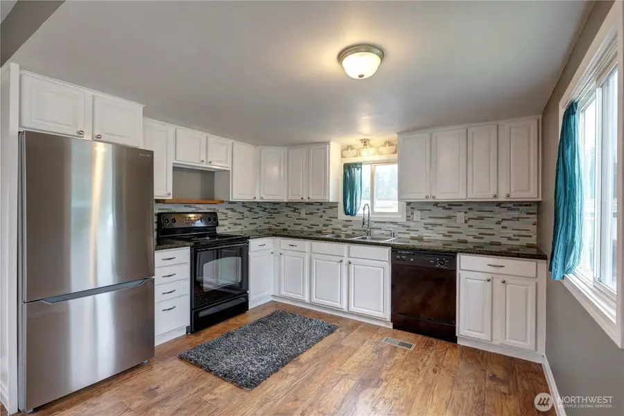 45800 SE North Bend Way #16, North Bend, WA 98045 - #3