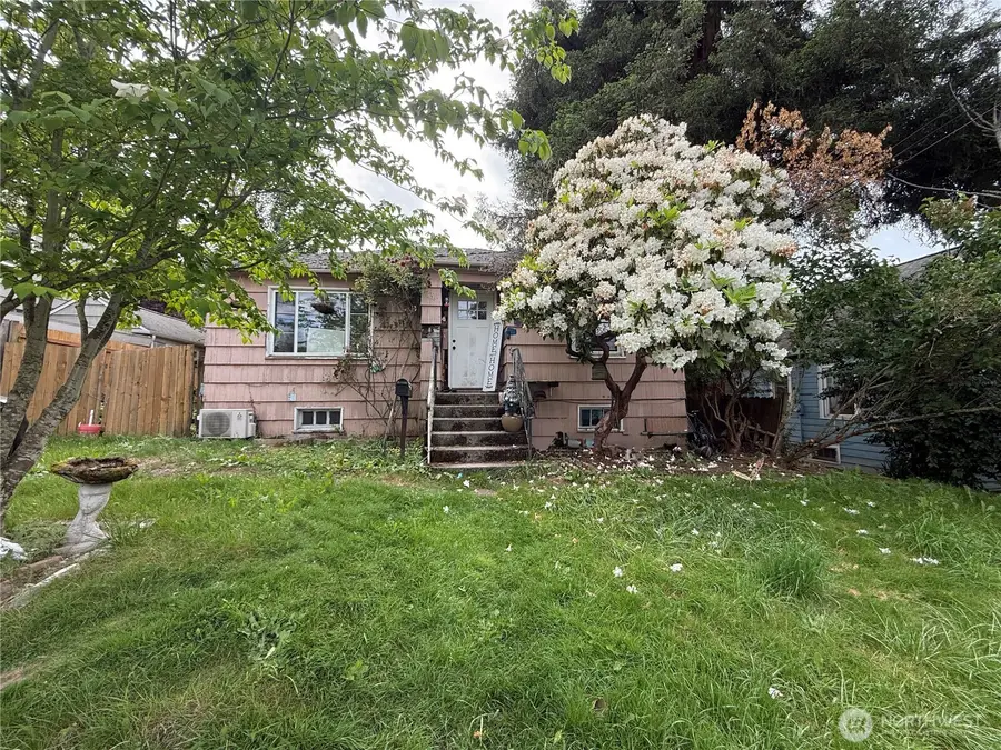10047 61st Avenue S, Seattle, WA 98178 - #2