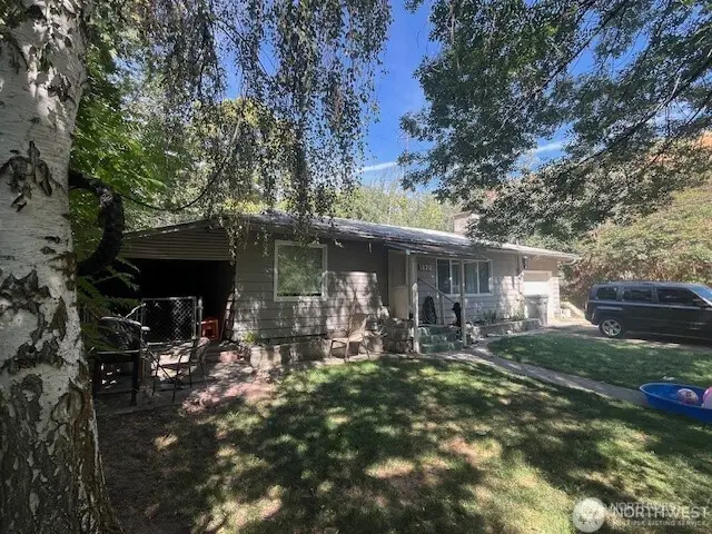 1822 S Wenatchee Avenue, Wenatchee, WA 98801 - #2