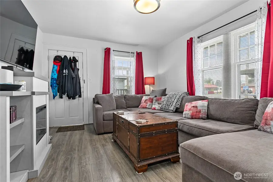 1404 S 2nd Street, Mount Vernon, WA 98273 - #3
