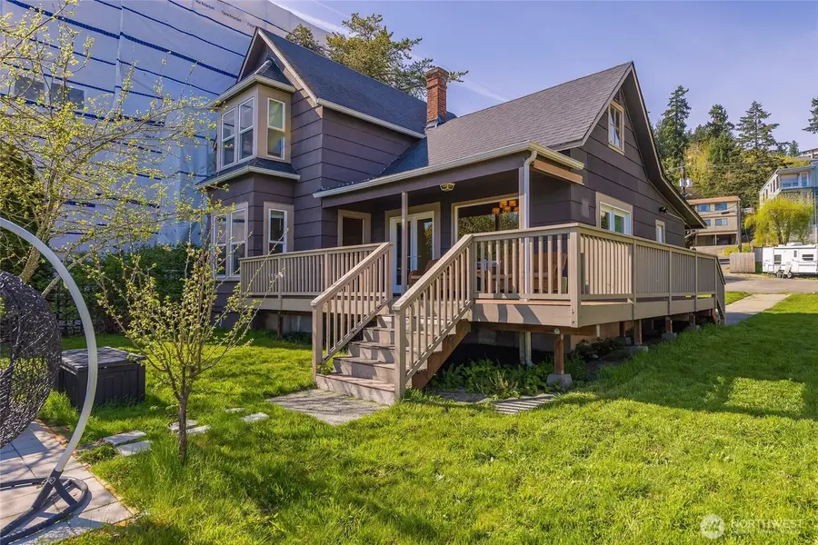 9049 NE Juanita Drive, Kirkland, WA 98034 - #2