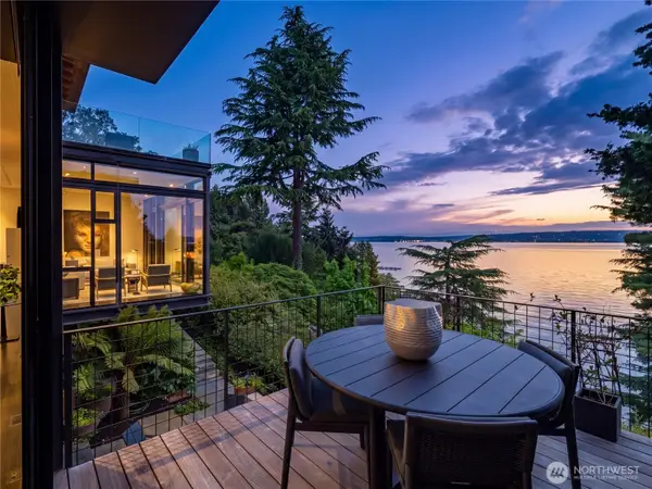 3310 E Laurelhurst Drive Ne, Seattle, WA 98105