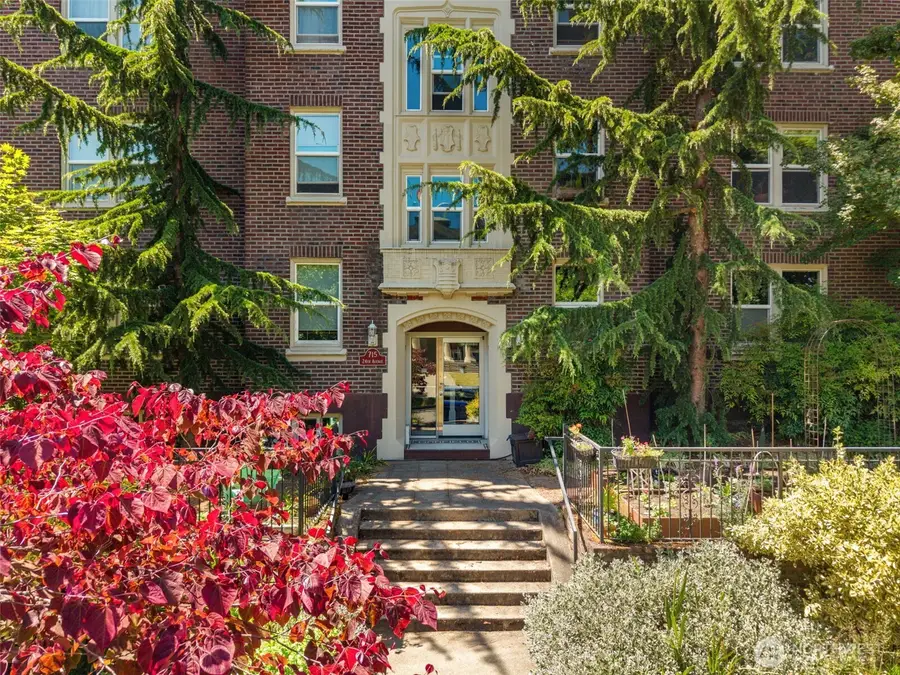 715 24th Avenue #306, Seattle, WA 98122 - #2