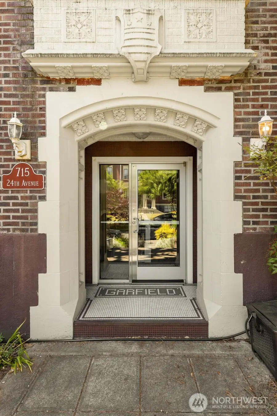715 24th Avenue #306, Seattle, WA 98122 - #3