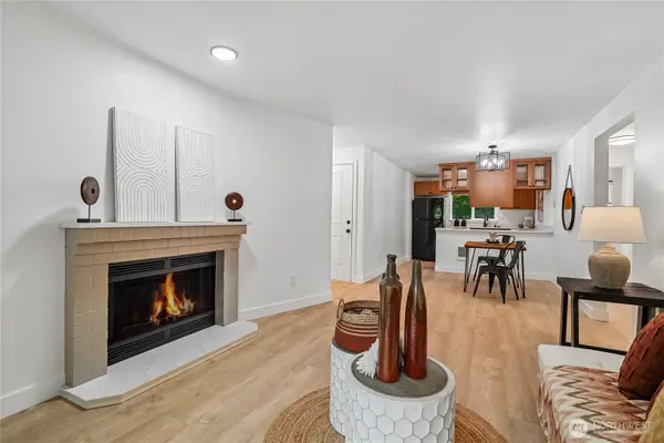 14210 NE 181st Place #M103, Woodinville, WA 98072