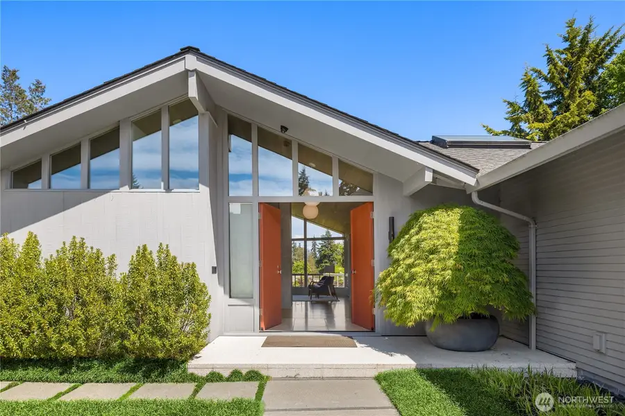 1514 Shenandoah Drive E, Seattle, WA 98112 - #2