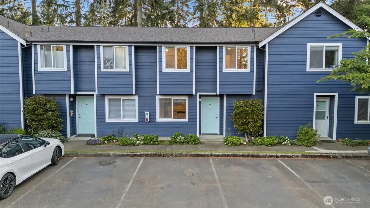 21904 56th Avenue W #B2, Mountlake Terrace, WA 98043 - #1