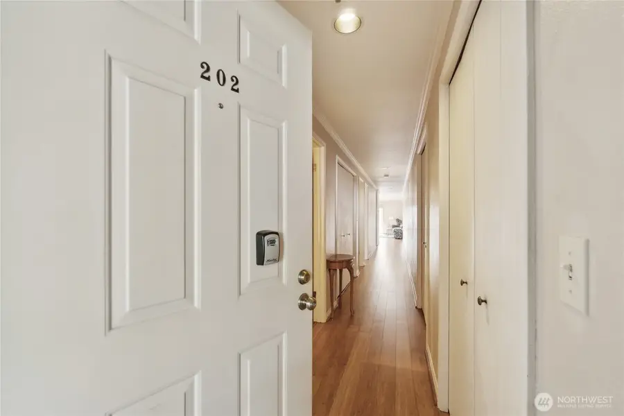 4222 Beach Drive Sw #202, Seattle, WA 98116 - #2