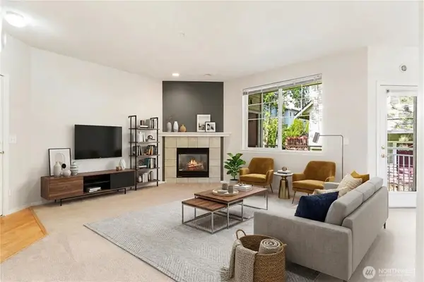 13000 Admiralty Way #D204, Everett, WA 98204
