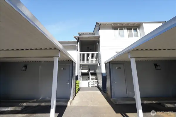25720 114th Avenue Se #F102, Kent, WA 98030