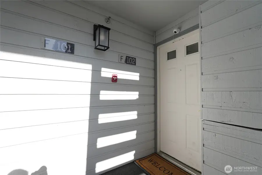 25720 114th Avenue Se #F102, Kent, WA 98030 - #2