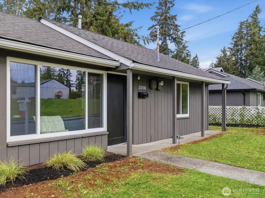 23208 54th Ave W, Mountlake Terrace, WA 98043 - #2