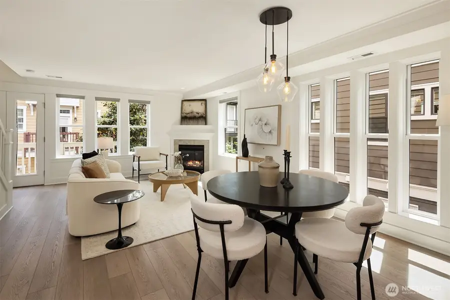 746 Boylston Avenue E #A, Seattle, WA 98102 - #3