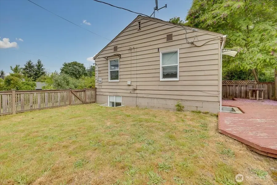 2905 E Olive Street, Seattle, WA 98122 - #3