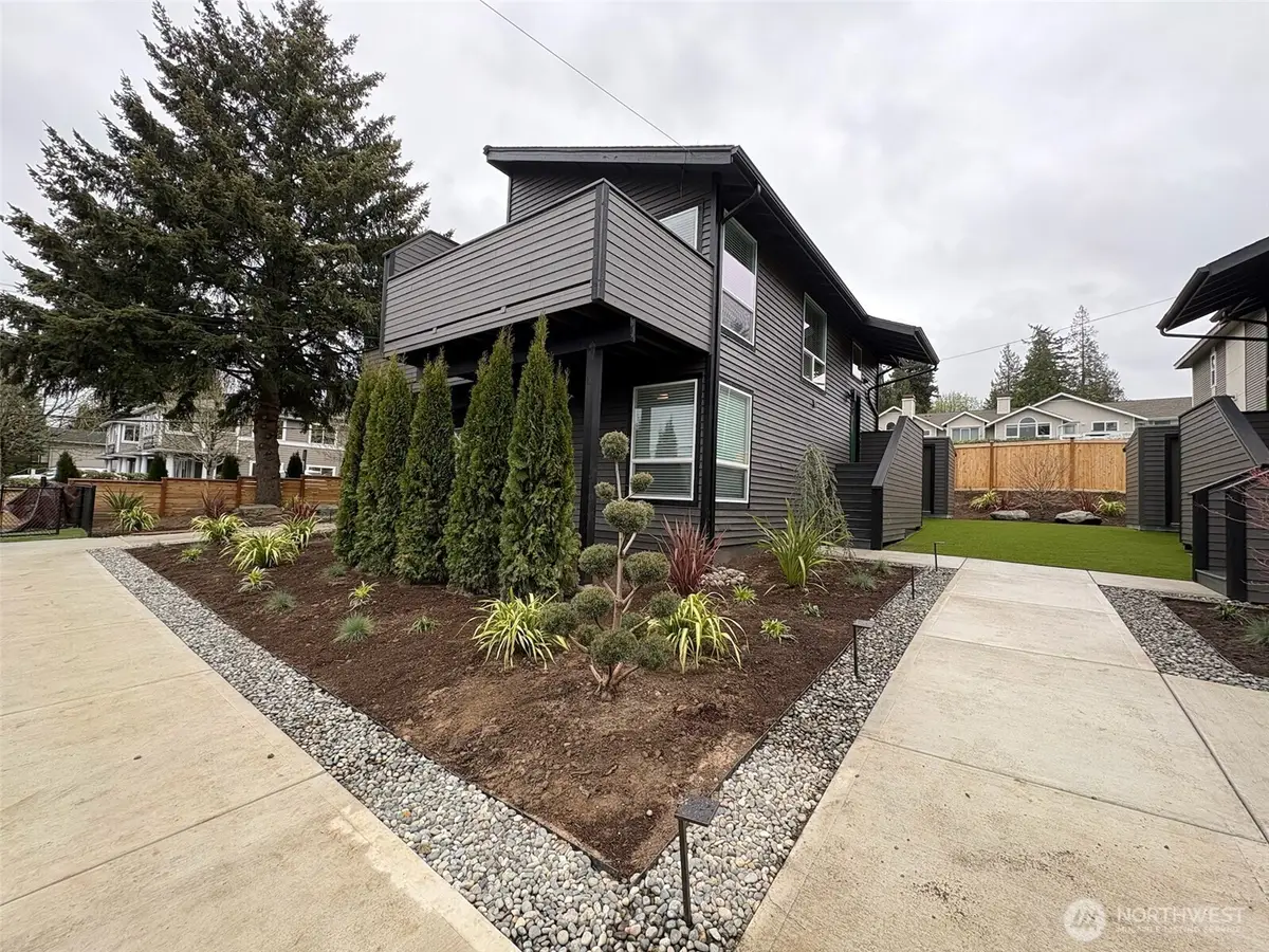 906 6th Street S, Kirkland, WA 98033 - #1