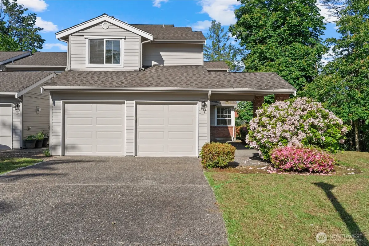 231 145th Place Se, Bellevue, WA 98007 - #1