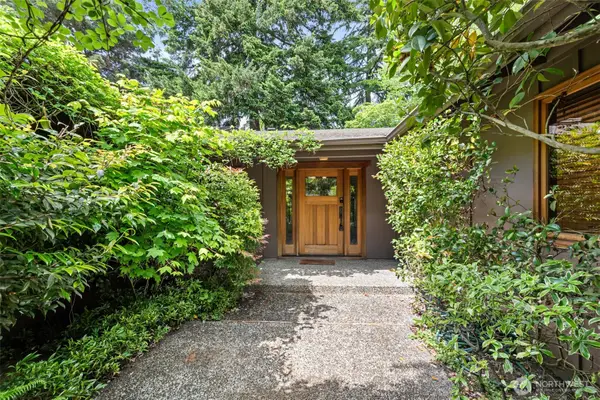 13002 3rd Street, Bellevue, WA 98005