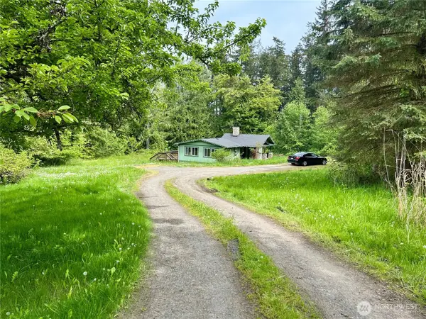 210 Gardiner Beach Road, Sequim, WA 98382