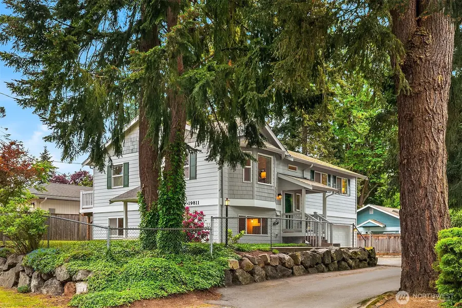 19811 Wallingford Avenue N, Shoreline, WA 98133 - #2