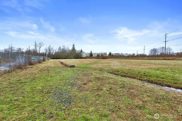 2826 Center Road #155, Everett, WA 98204