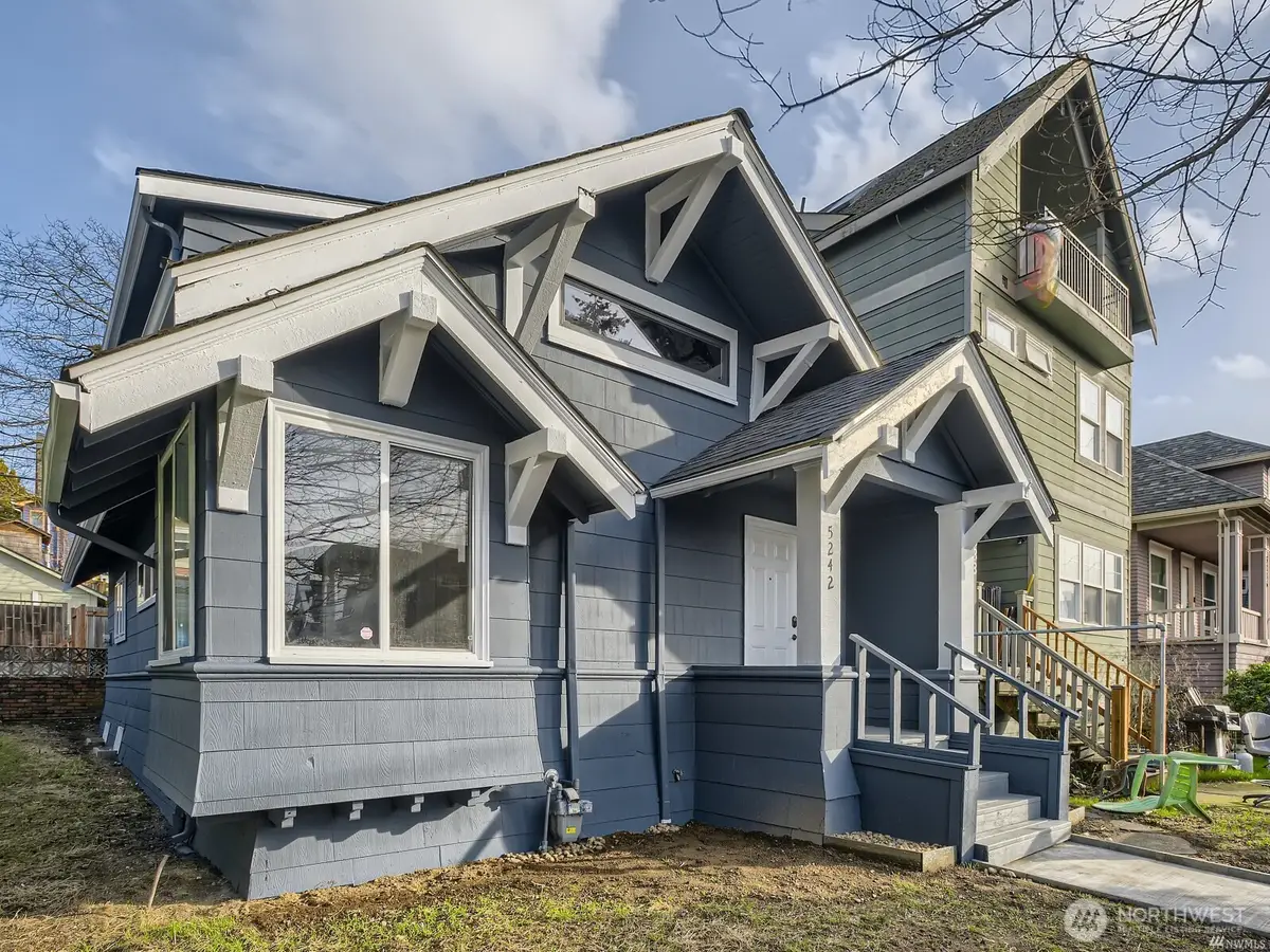 5242 11 Avenue Ne, Seattle, WA 98105 - #1