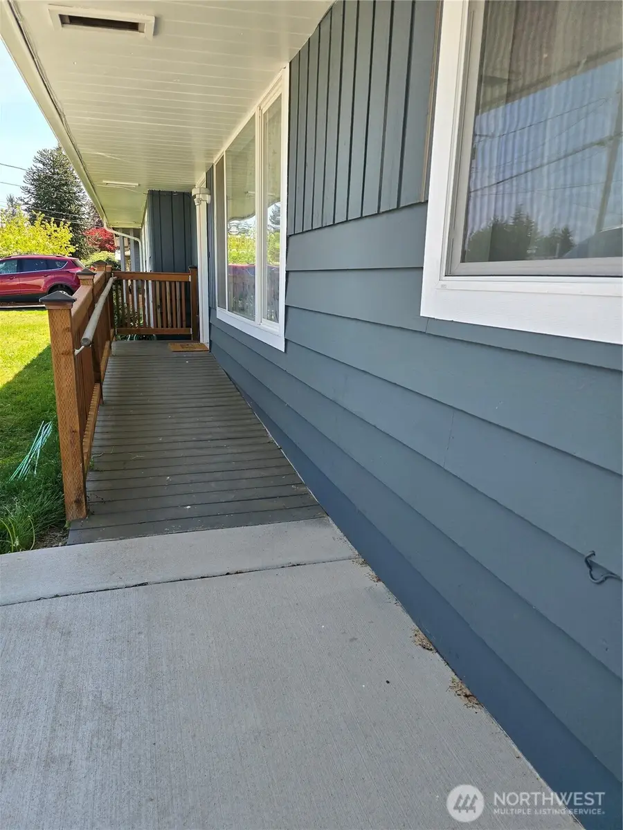 7826 Rainier Drive #A, Everett, WA 98203 - #2