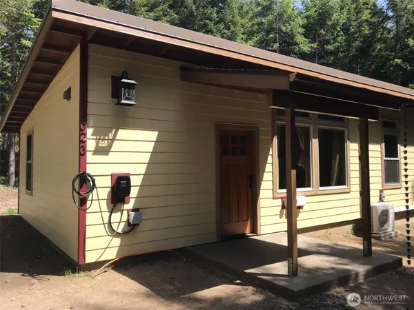 323 E Pickering Road, Shelton, WA 98584