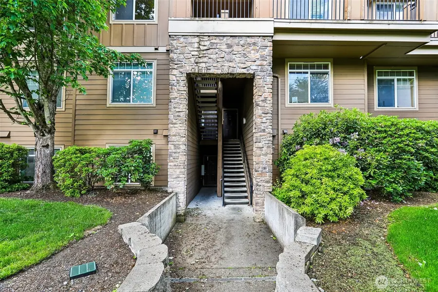 18930 Bothell Everett Hwy #E301, Bothell, WA 98012 - #3