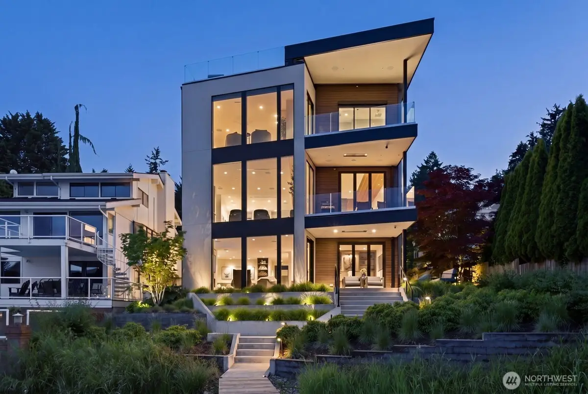 9810 SE Shoreland Drive, Bellevue, WA 98004 - #1