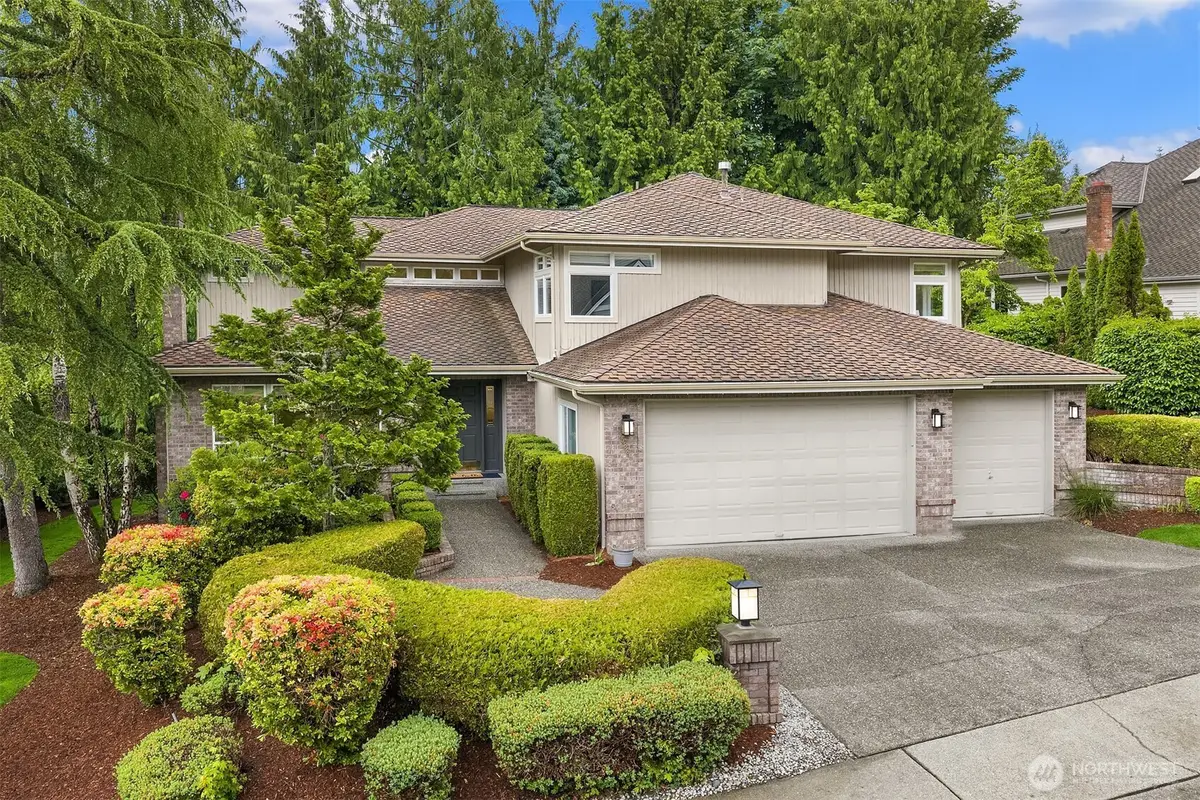 5889 NW Lac Leman Drive, Issaquah, WA 98027 - #1