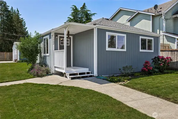 1702 S 94th Street, Tacoma, WA 98444