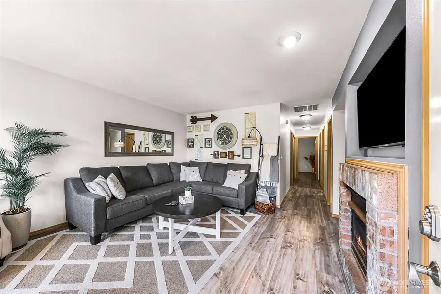 2210 Grade Road #4, Lake Stevens, WA 98258 - #3