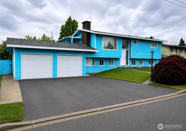 15035 29th Avenue S, SeaTac, WA 98188