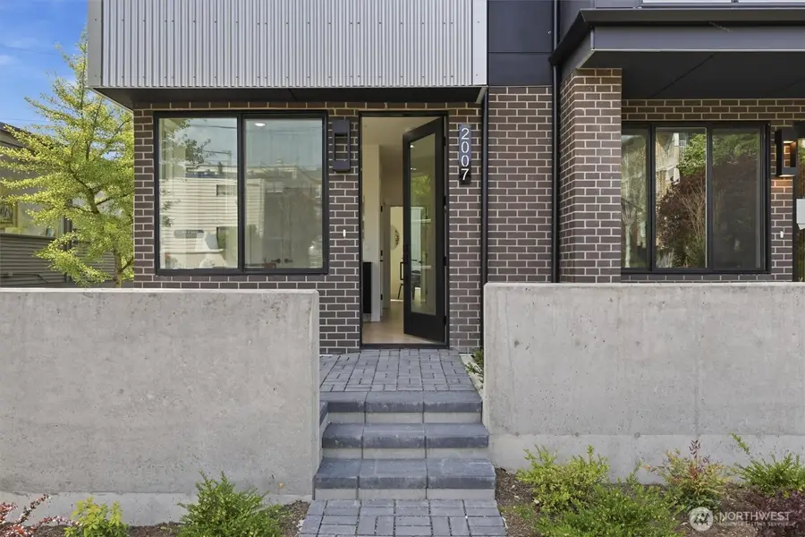 2007 Minor Avenue E, Seattle, WA 98102 - #2